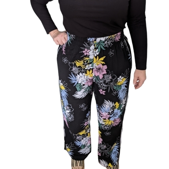 Zac & Rachel Pants - ZAC & Rachel black floral wide leg pants 1X